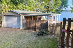 10040 Hwy 87 S, Hemphill, TX 75948 - Photo 11