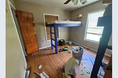 712 Oak Avenue, Highlands, TX 77562 - Photo 9