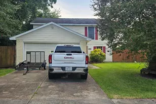 5002 Ripple Creek Dr, Baytown, TX 77521 - Photo 1