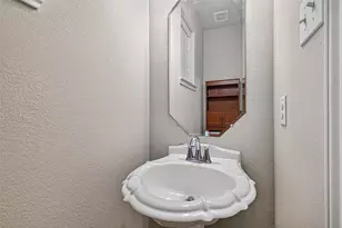 9106 Fuqua Breeze Dr, Houston, TX 77075 - Photo 23