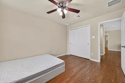 9106 Fuqua Breeze Drive, Houston, TX 77075 - Photo 35
