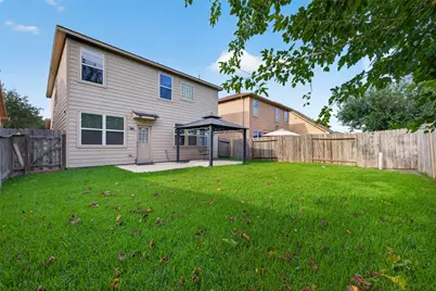 9106 Fuqua Breeze Drive, Houston, TX 77075 - Photo 43