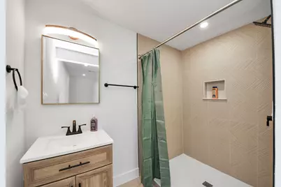 1111 E 27th Street, Houston, TX 77009 - Photo 15
