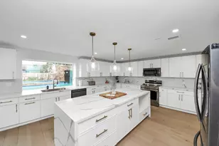 1111 E 27th St, Houston, TX 77009 - Photo 13