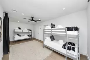 1111 E 27th St, Houston, TX 77009 - Photo 35