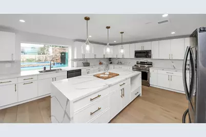 1111 E 27th Street, Houston, TX 77009 - Photo 13
