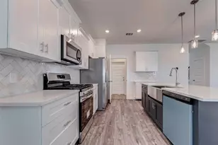 1038 Elsinore Dr, Rosharon, TX 77583 - Photo 9