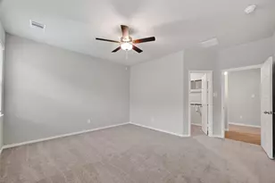 2107 Spring Hollow Dr, Baytown, TX 77521 - Photo 23