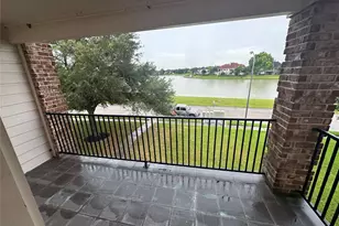 2623 Lakecrest Dr, Pearland, TX 77584 - Photo 9