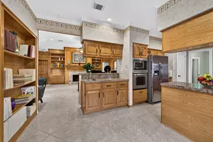 15327 Willow Shores Dr, Houston, TX 77062 - Photo 9