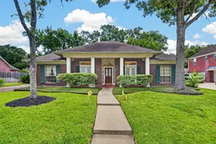 15327 Willow Shores Dr, Houston, TX 77062 - Photo 1
