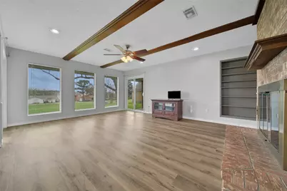 9898 Twin Shores Drive, Willis, TX 77318 - Photo 9