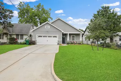 913 Eleanor Street, Houston, TX 77009 - Photo 1