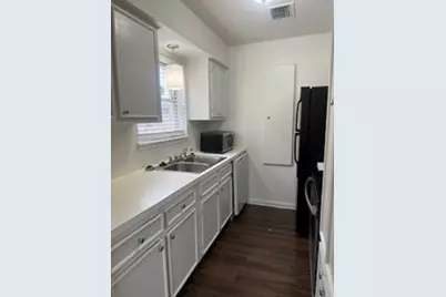 1603 W Main Street #6, Houston, TX 77006 - Photo 3