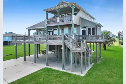 2139 Gulf, Crystal Beach, TX 77650 - Photo 5
