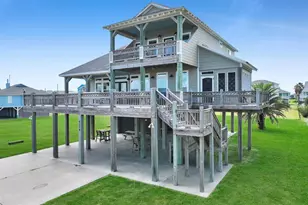 2139 Gulf, Crystal Beach, TX 77650 - Photo 5