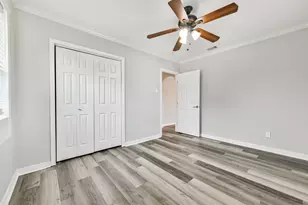 7 Gulf Ln, Galveston, TX 77550 - Photo 21