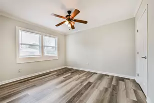 7 Gulf Ln, Galveston, TX 77550 - Photo 15