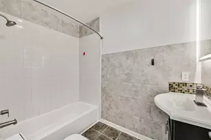 7 Gulf Ln, Galveston, TX 77550 - Photo 23