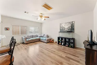 7255 Autumn Sun Drive, Houston, TX 77083 - Photo 9