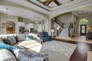 15601 Crown Oaks Dr, Montgomery, TX 77316 - Photo 9