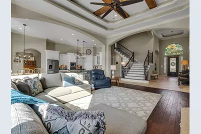 15601 Crown Oaks Drive, Montgomery, TX 77316 - Photo 9