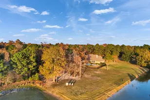 15601 Crown Oaks Dr, Montgomery, TX 77316 - Photo 3