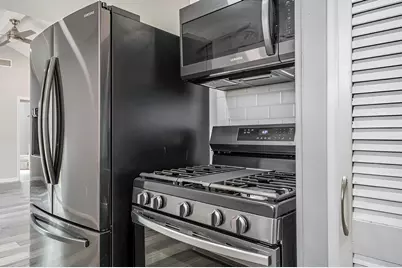 415 Bellmar Lane, Friendswood, TX 77546 - Photo 13