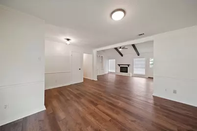 719 Thornwood Drive, Shenandoah, TX 77381 - Photo 7