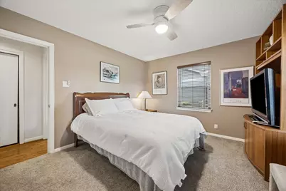 6306 Woodbrook Lane, Houston, TX 77008 - Photo 11