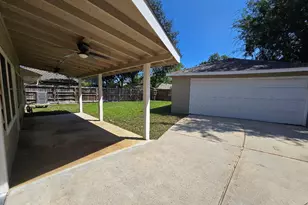 11315 Langdon Ln, Houston, TX 77072 - Photo 39
