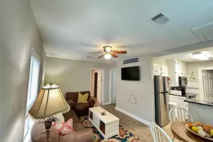 1701 17th St, Galveston, TX 77550 - Photo 3