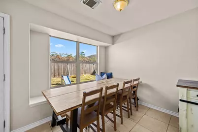 4050 Cary Creek Drive, Baytown, TX 77521 - Photo 7