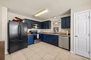 4050 Cary Creek Dr, Baytown, TX 77521 - Photo 9