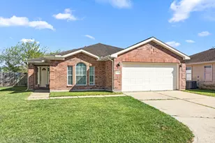 4050 Cary Creek Dr, Baytown, TX 77521 - Photo 1