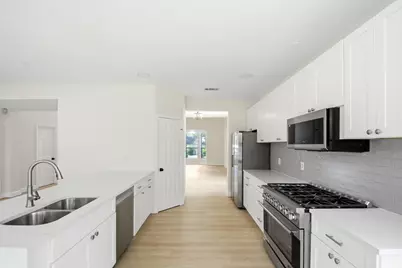 62 S Hidden View Circle, The Woodlands, TX 77381 - Photo 7