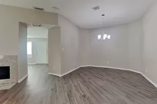 17014 Enchanted Cir W, Sugar Land, TX 77498 - Photo 3
