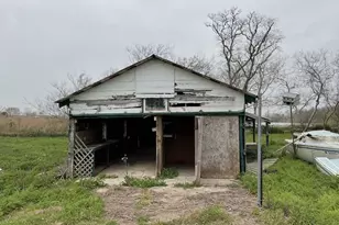 2739 Oyster Creek Bend, Freeport, TX 77541 - Photo 11