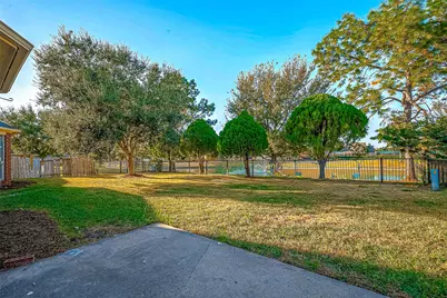 11210 Hundred Bridge Lane, Sugar Land, TX 77498 - Photo 43