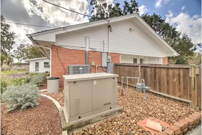 106 Woodland Road, Lake Jackson, TX 77566 - Photo 41