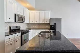 1247 W 17th St, Houston, TX 77008 - Photo 13