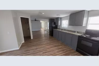 405 Battlebell Road #1, Highlands, TX 77562 - Photo 3