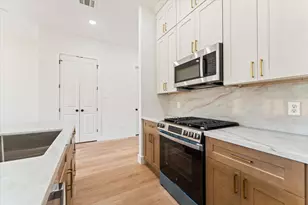9109 Henrietta St, Houston, TX 77088 - Photo 5