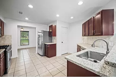 9897 Expedition Trail, Conroe, TX 77385 - Photo 11