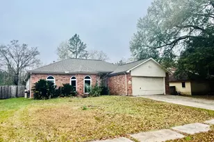 17148 Gleneagle Dr S, Conroe, TX 77385 - Photo 11