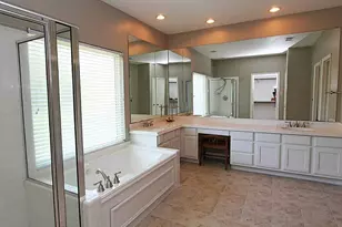 6007 Planters Point Ct, Sugar Land, TX 77479 - Photo 3