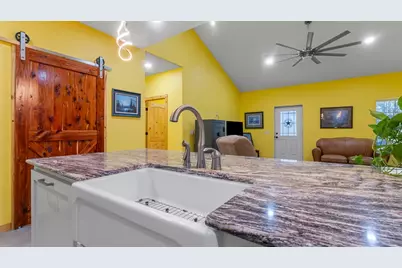13052 Fm 1818, Huntington, TX 75949 - Photo 25