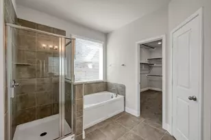 2754 Hidden Hollow Ln, Conroe, TX 77385 - Photo 23