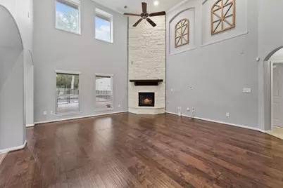 610 Carriage View Lane, Houston, TX 77336 - Photo 9