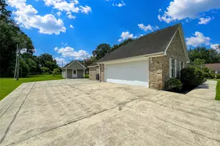 2705 Clark Ln, Orange, TX 77632 - Photo 29